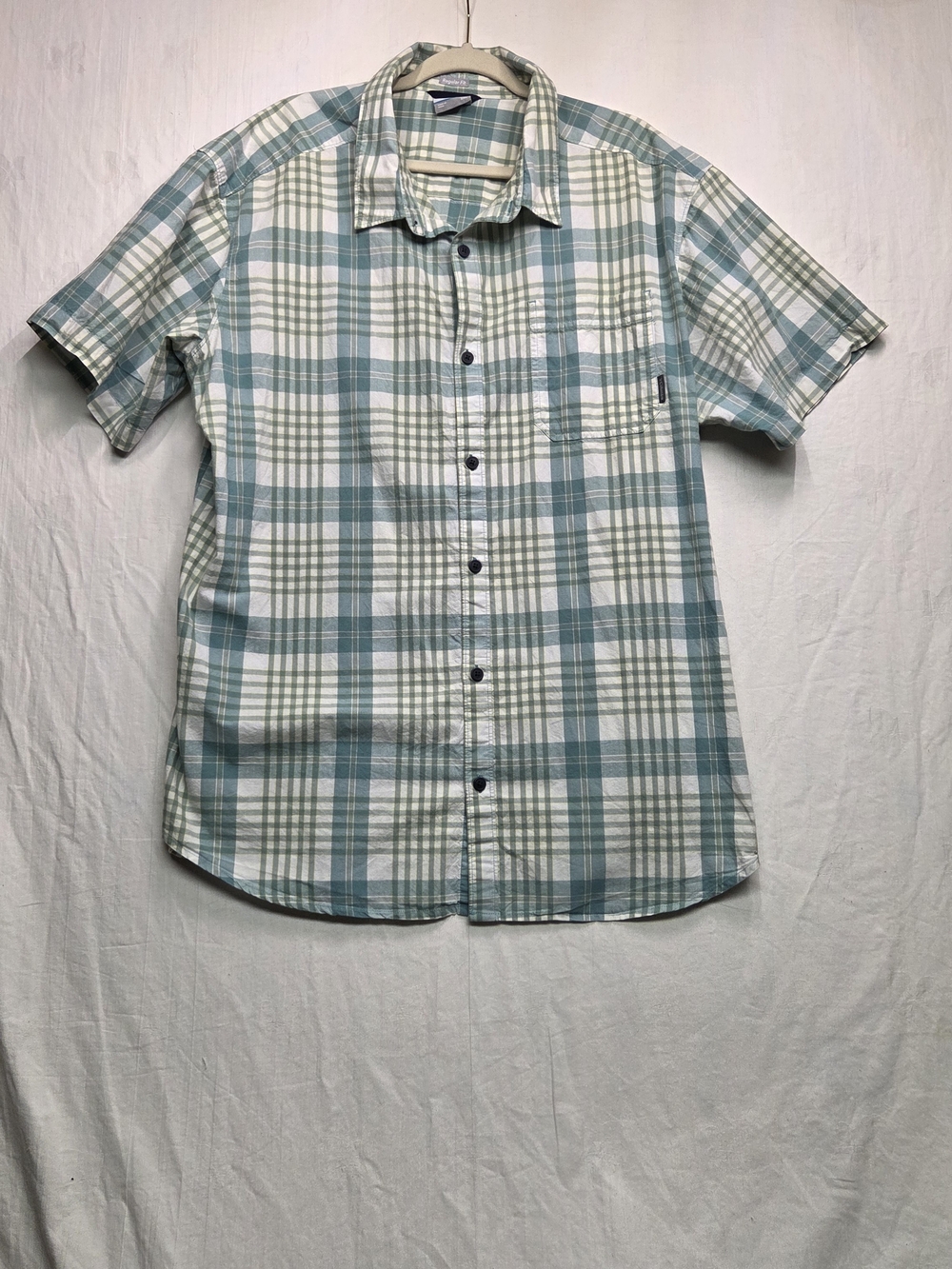 Columbia Men's Short-Sleeve Plaid Button-Down Shirt Size XXL. #0271